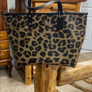 Coach leopard purse. Reversible.